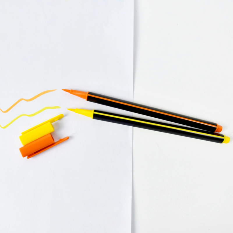 <1066B> Brush Pen（triangle Barrel with Cap Clip）-12&24pcs /pp box